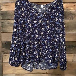 ⭐️ Old Navy Top! 🎈NWOT